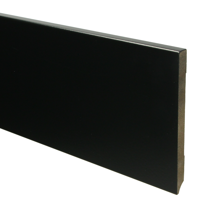 MDF Moderne plint 150x12 voorgelakt RAL 9005 | 2.4 meter